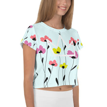 Load image into Gallery viewer, Afrikon Crown Flowers Print Crop Tee
