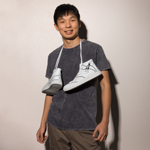 Load image into Gallery viewer, Rocket Men’s high top canvas shoes

