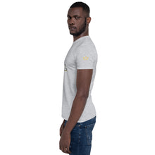 将图片加载到图库查看器，Royal Me Short-Sleeve Unisex T-Shirt
