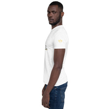 将图片加载到图库查看器，Royal Me Short-Sleeve Unisex T-Shirt
